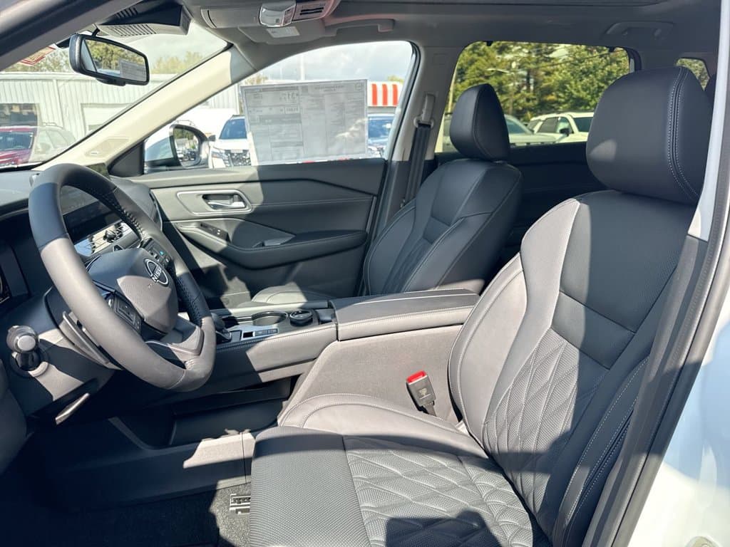 New 2026 Nissan Rogue Platinum - photo - 21