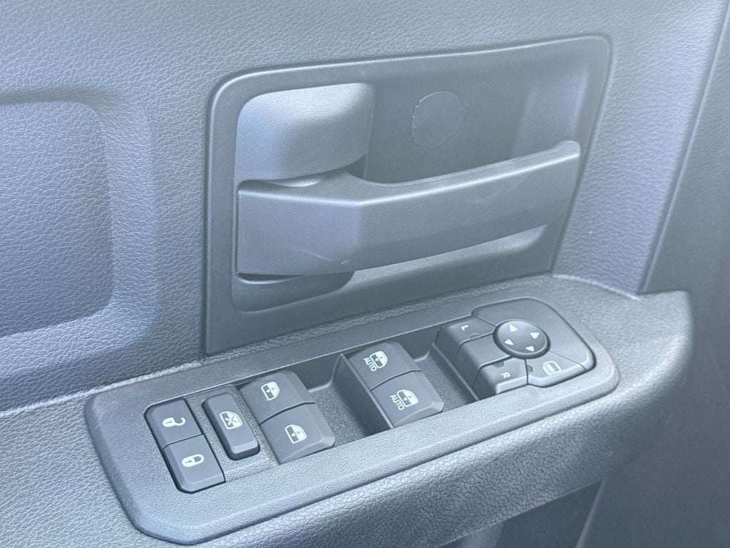 New 2026 Ram 3500 Tradesman - photo - 18