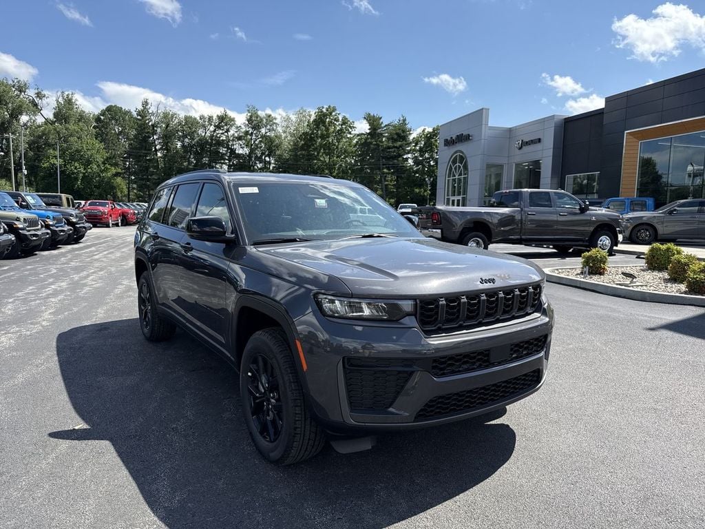 New 2026 Jeep Grand Cherokee L Altitude - photo - 14
