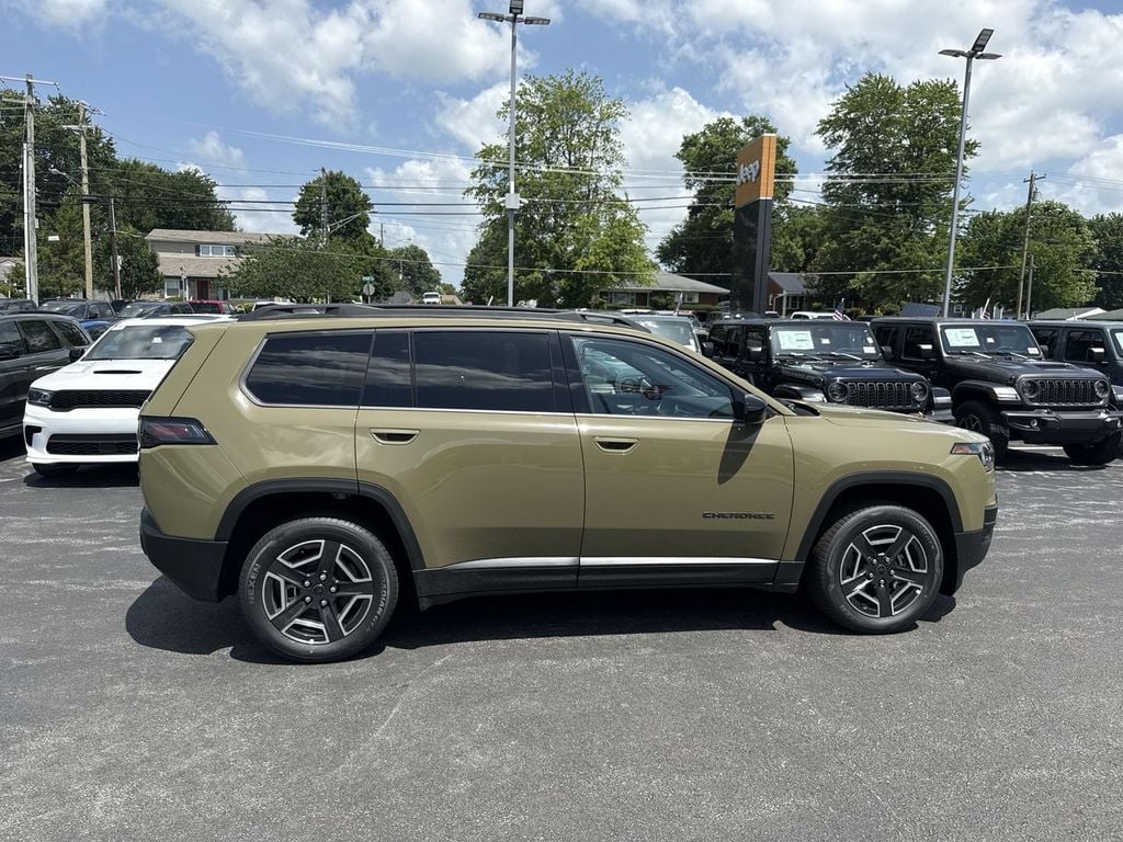 New 2026 Jeep Cherokee Laredo - photo - 13