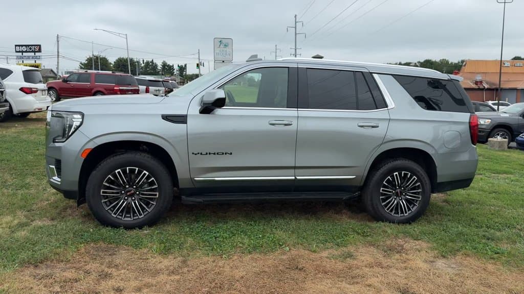 Pre-Owned 2024 GMC Yukon SLT - photo - 2
