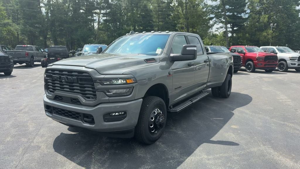 New 2026 Ram 3500 Big Horn - photo - 1