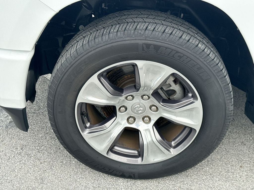 Pre-Owned 2023 Ram 1500 Laramie - photo - 9