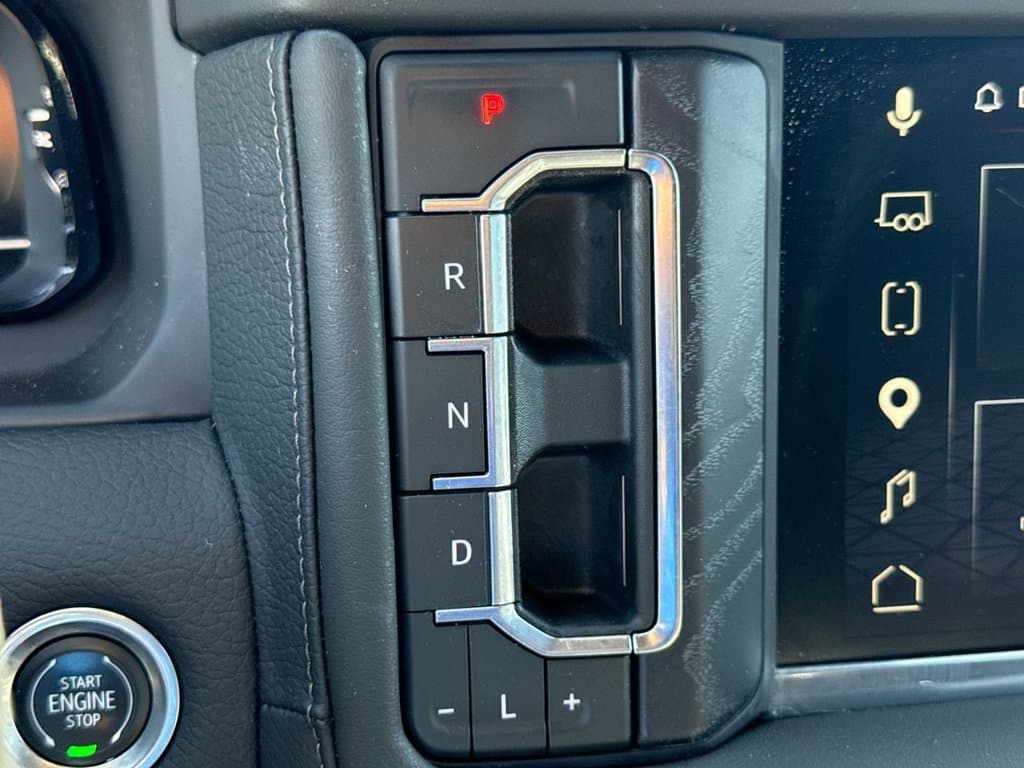Pre-Owned 2023 GMC Yukon Denali - photo - 28