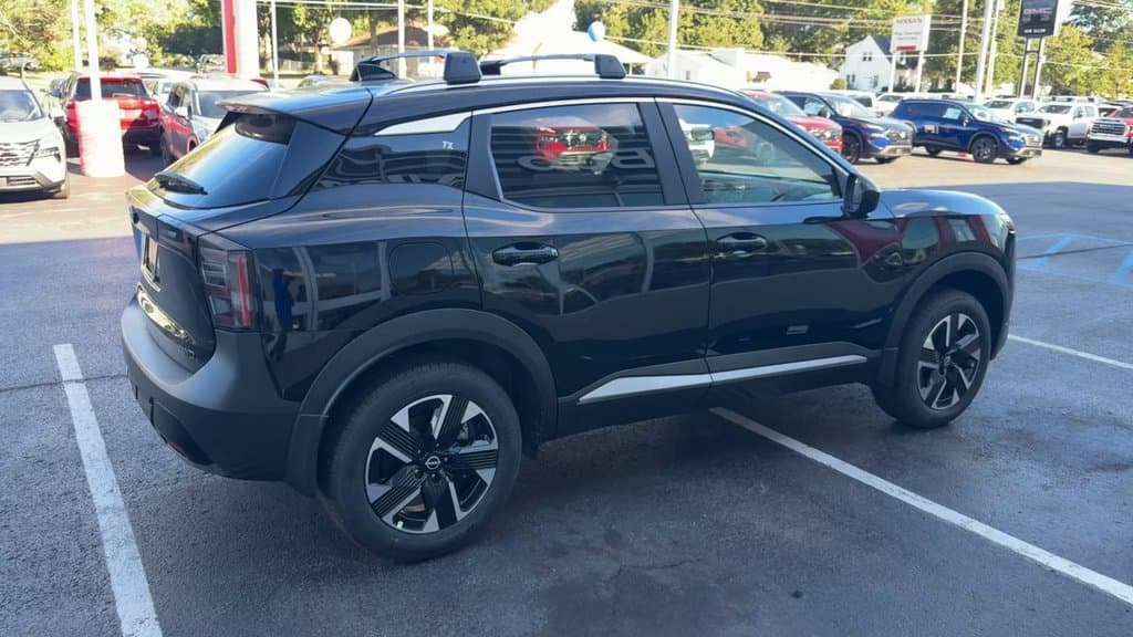 New 2027 Nissan Kicks SV - photo - 6
