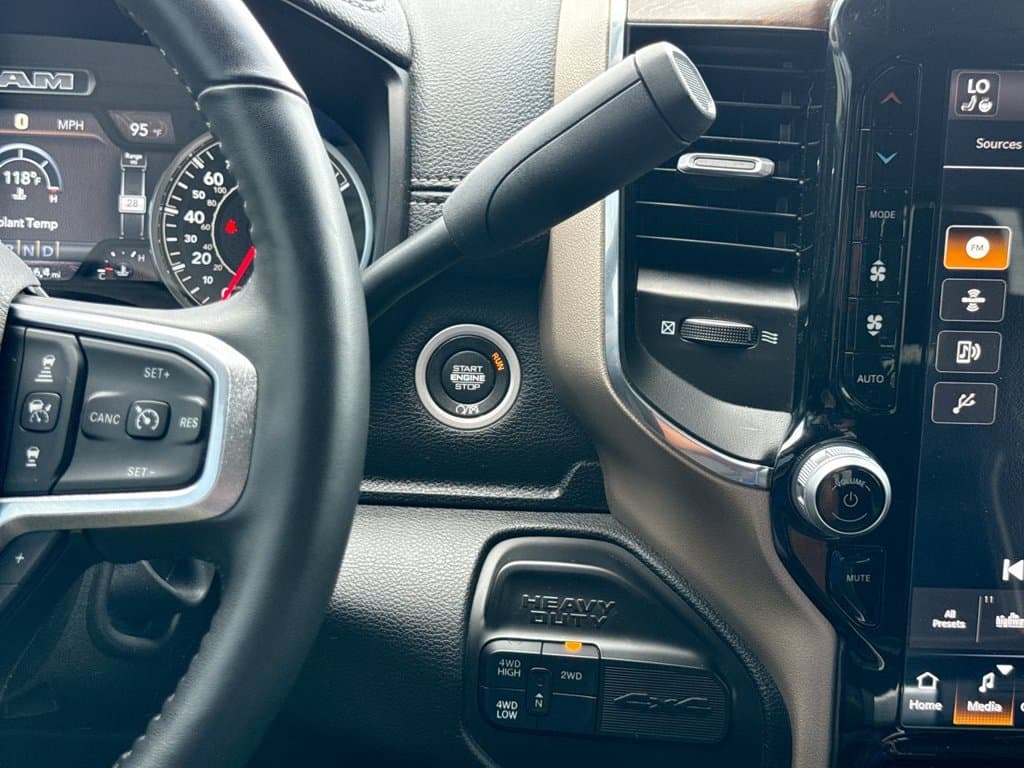 Pre-Owned 2024 Ram 2500 Laramie - photo - 25