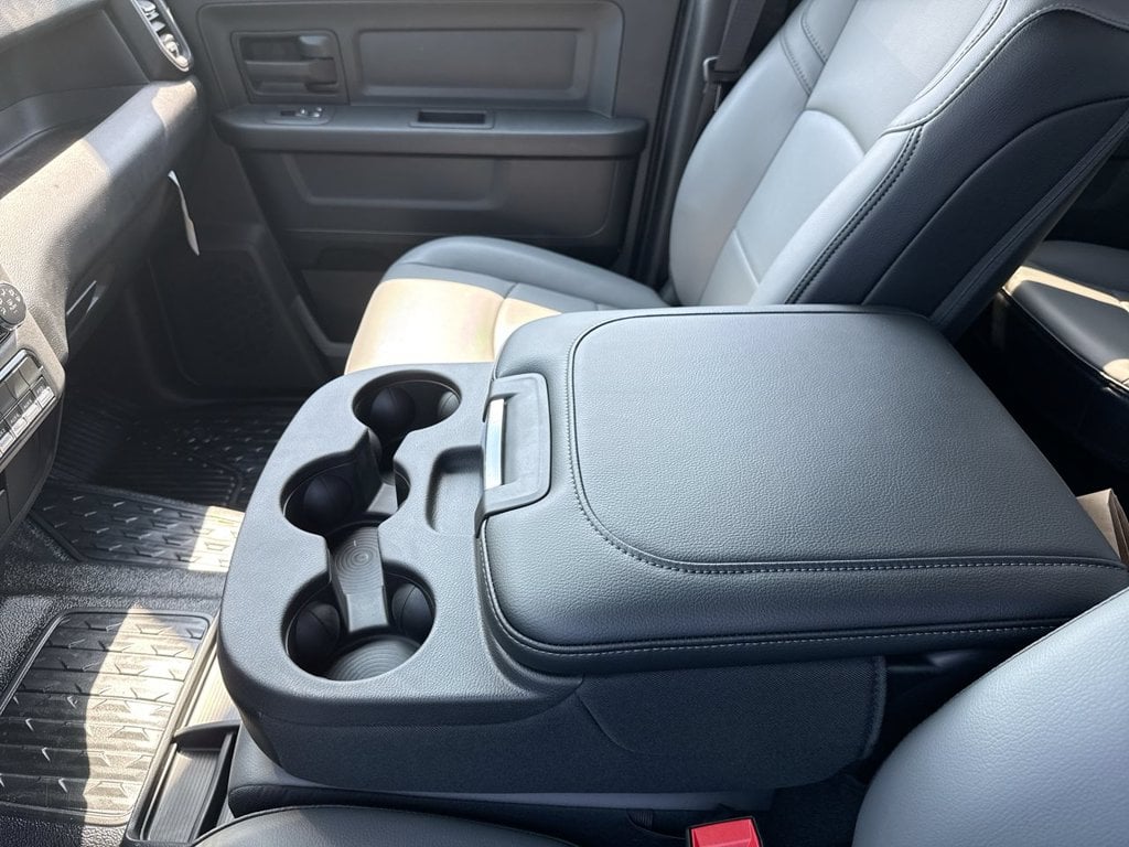 New 2026 Ram 3500 Tradesman - photo - 23