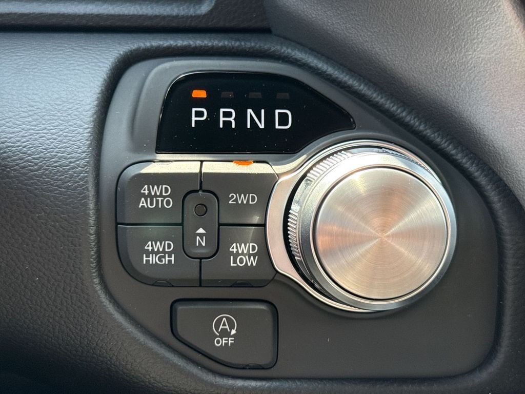 New 2026 Ram 1500 Laramie - photo - 25