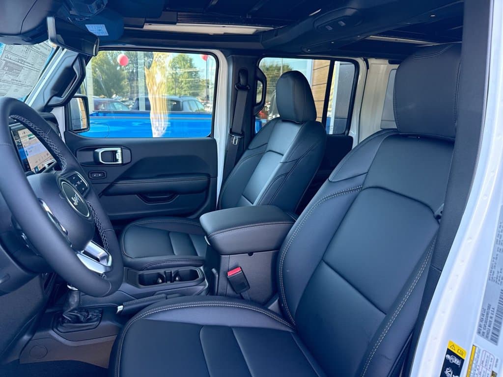 New 2027 Jeep Wrangler Sahara - photo - 10