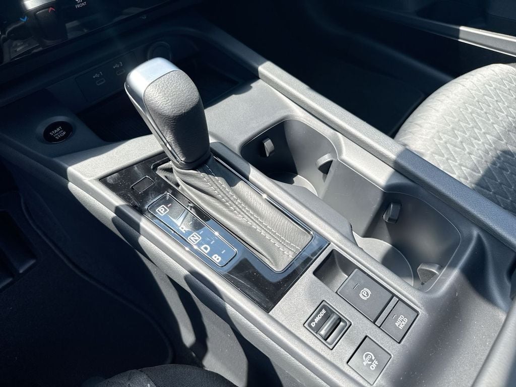 New 2027 Nissan Sentra SV - photo - 25
