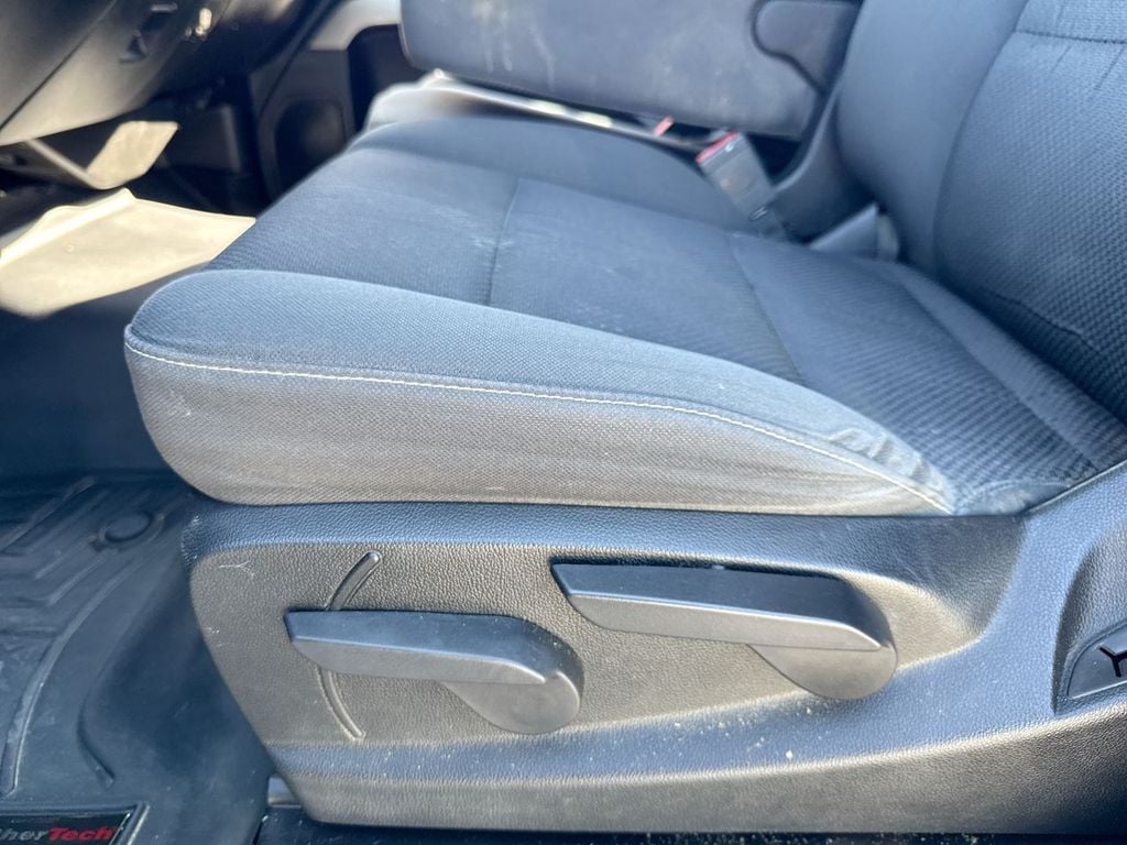 Pre-Owned 2019 Chevrolet Silverado 1500 LD LT - photo - 13