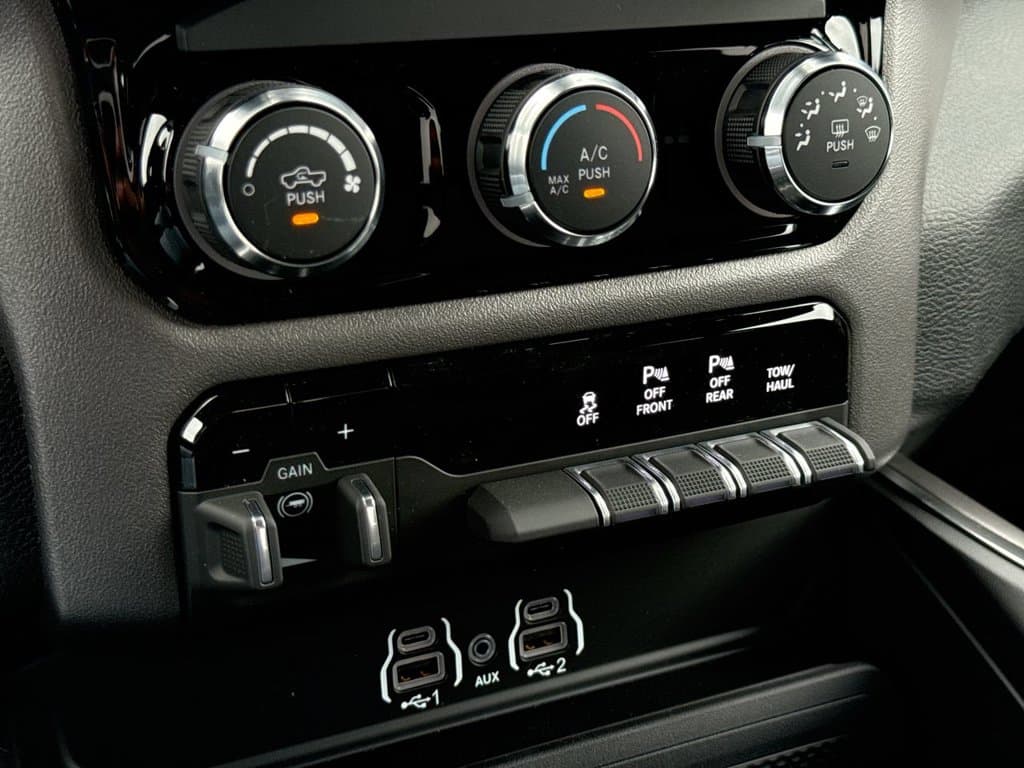 New 2026 Ram 1500 Big Horn/Lone Star - photo - 28