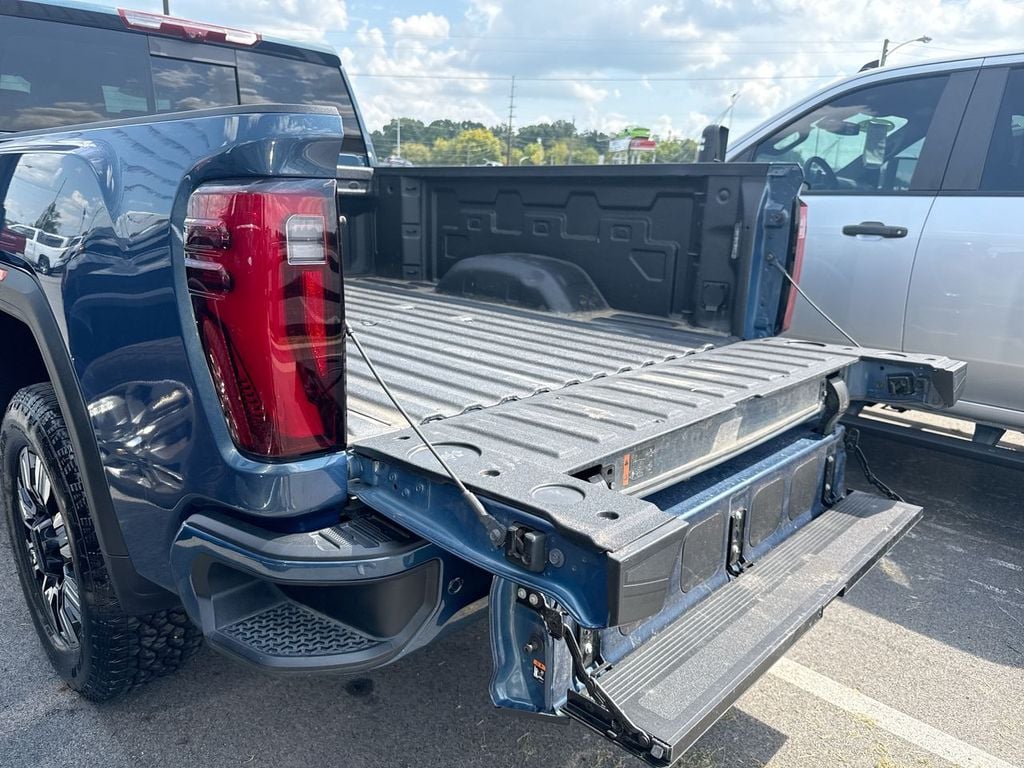 Pre-Owned 2026 GMC Sierra 2500HD Denali - photo - 33