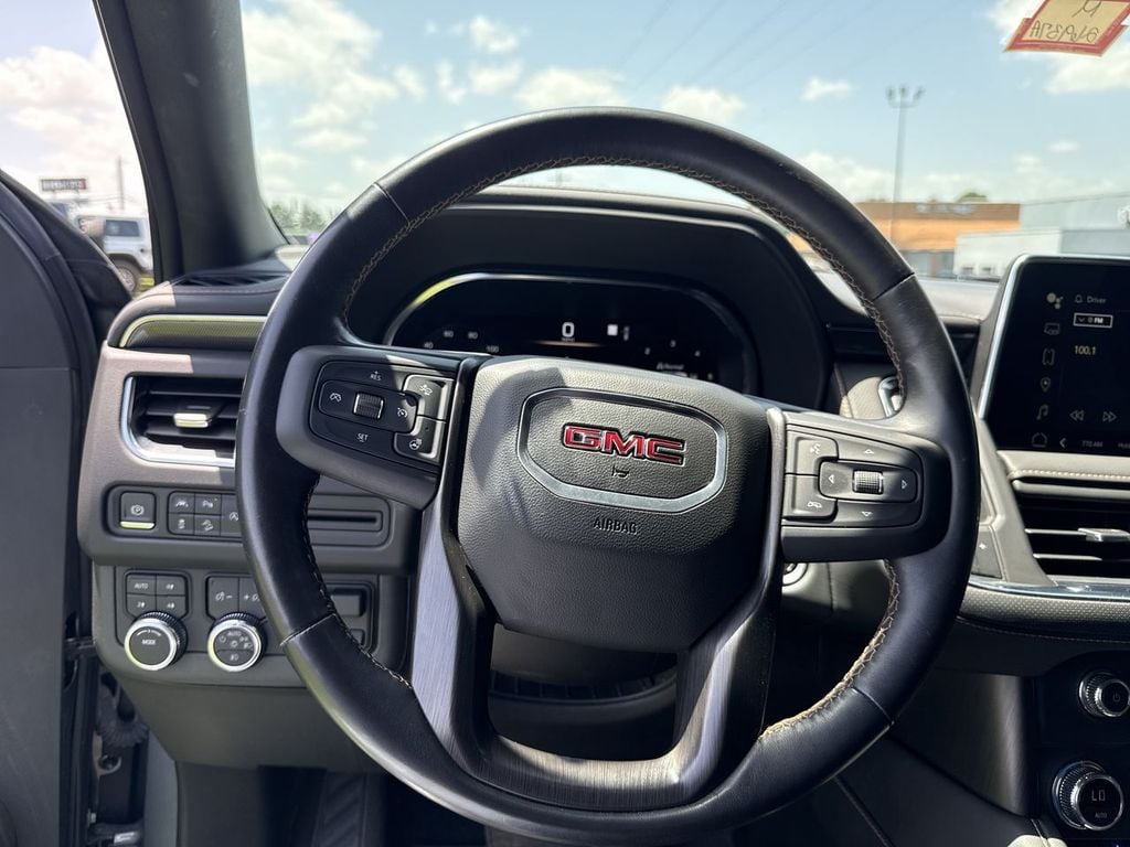 Pre-Owned 2022 GMC Yukon AT4 - photo - 24