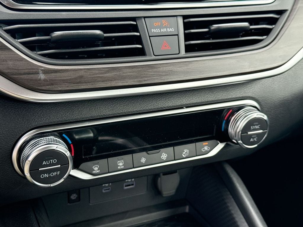 New 2026 Nissan Altima 2.5 SV - photo - 28