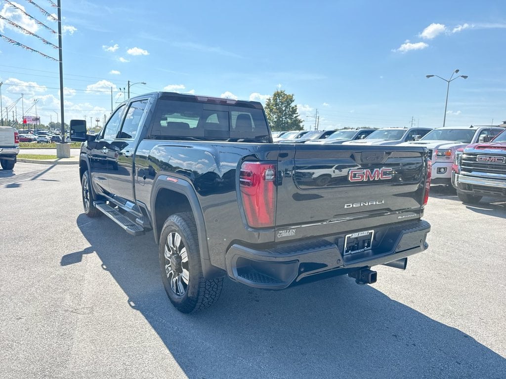 Pre-Owned 2024 GMC Sierra 2500HD Denali - photo - 11