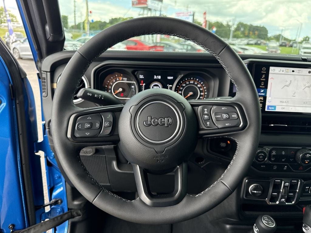 Pre-Owned 2025 Jeep Gladiator High Tide - photo - 22