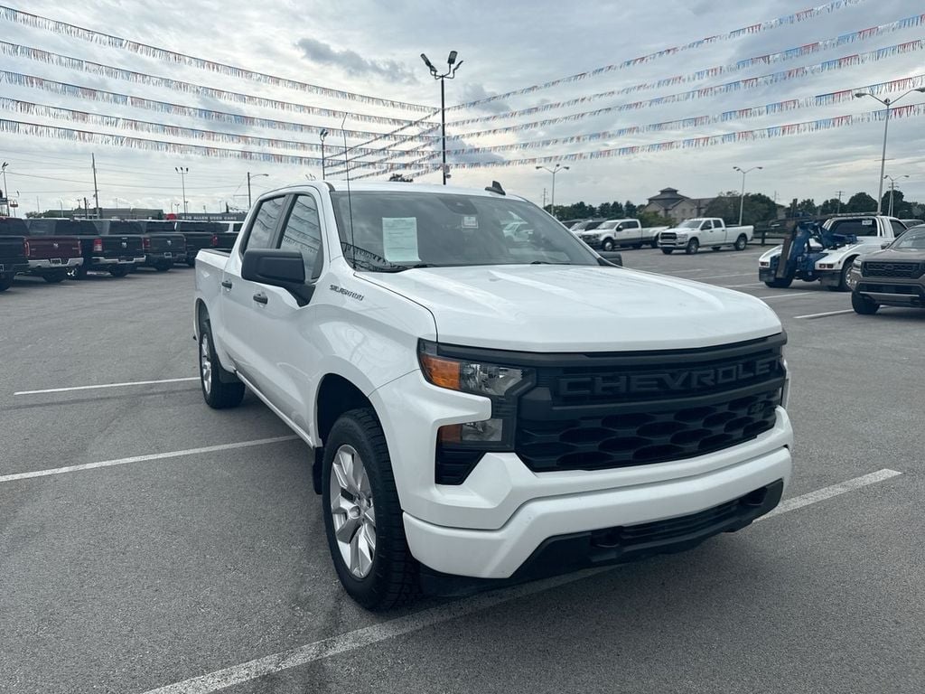 Pre-Owned 2022 Chevrolet Silverado 1500 Custom - photo - 14