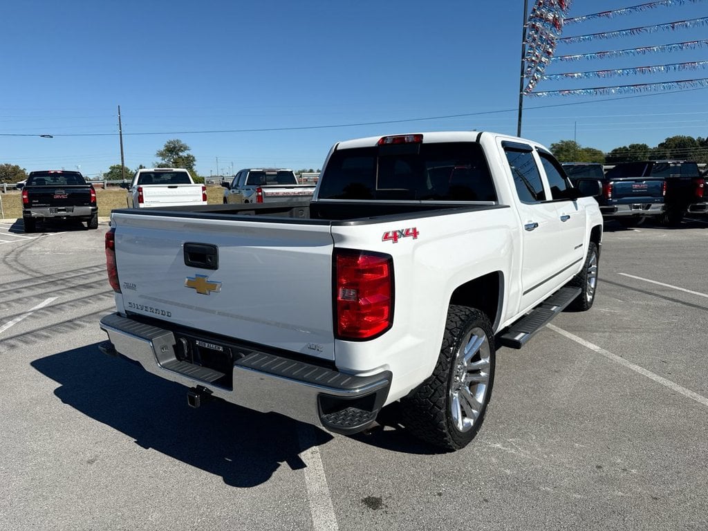 Pre-Owned 2015 Chevrolet Silverado 1500 LTZ - photo - 4