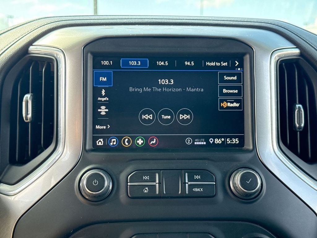 Pre-Owned 2020 Chevrolet Silverado 1500 RST - photo - 26