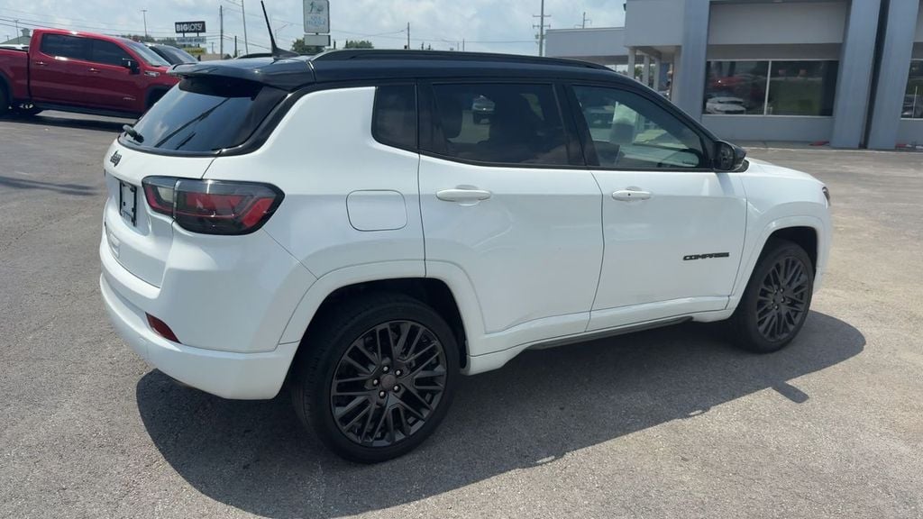 Pre-Owned 2022 Jeep Compass Limited - photo - 6