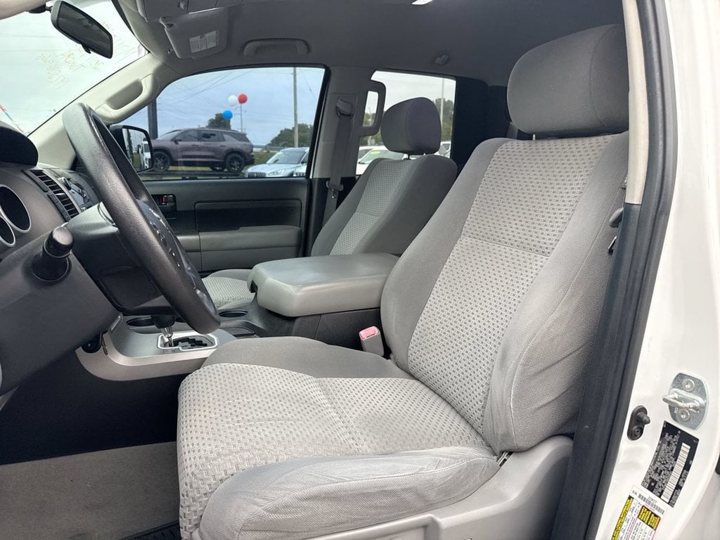 Pre-Owned 2011 Toyota Tundra Grade - photo - 12