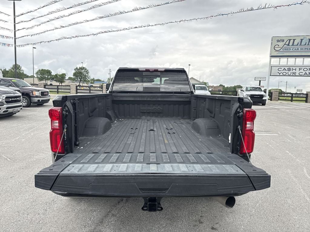 Pre-Owned 2023 Chevrolet Silverado 3500HD High Country - photo - 16