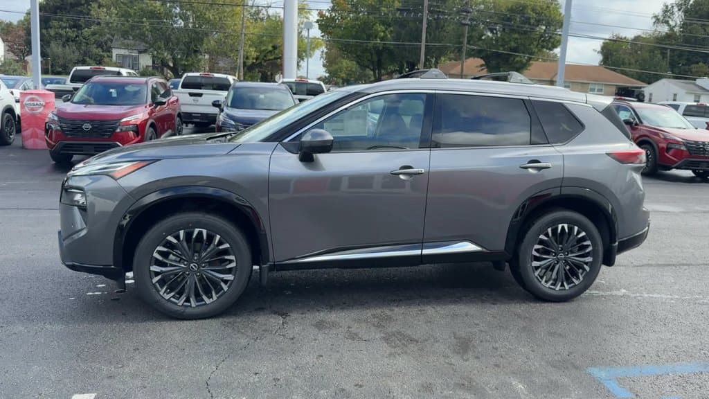 New 2026 Nissan Rogue Platinum - photo - 2