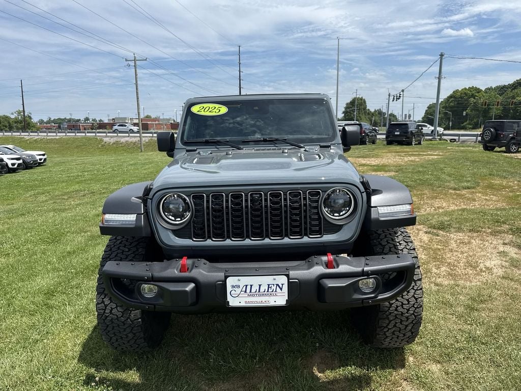 Pre-Owned 2025 Jeep Wrangler Rubicon - photo - 15