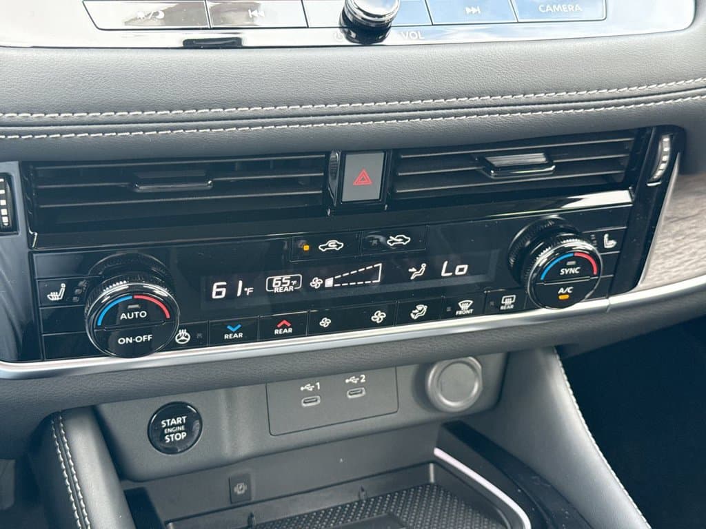 New 2026 Nissan Rogue Platinum - photo - 30