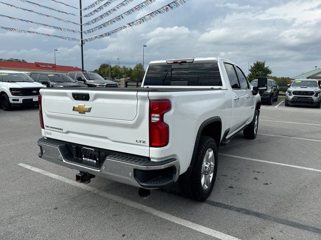 Pre-Owned 2023 Chevrolet Silverado 2500HD LTZ - photo - 12