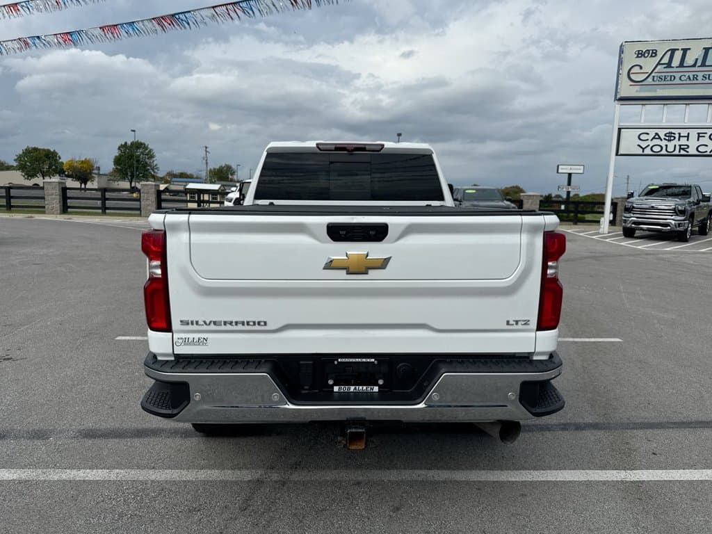 Pre-Owned 2023 Chevrolet Silverado 2500HD LTZ - photo - 17