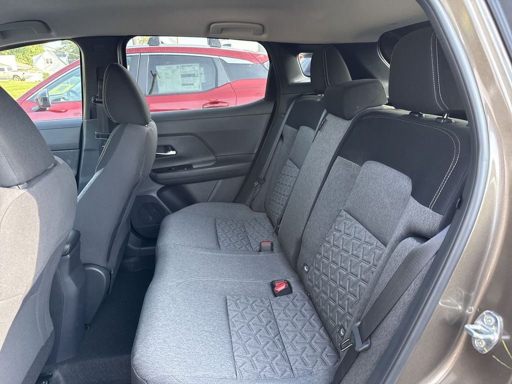 New 2026 Nissan Kicks SV - photo - 18