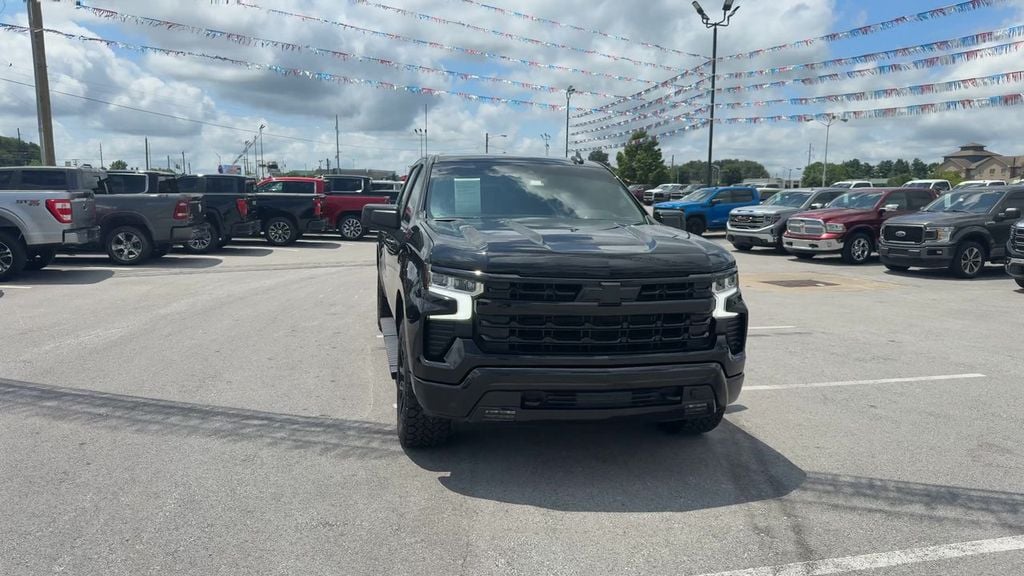 Pre-Owned 2022 Chevrolet Silverado 1500 RST - photo - 8