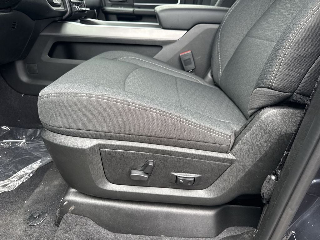 New 2026 Ram 2500 Big Horn - photo - 21
