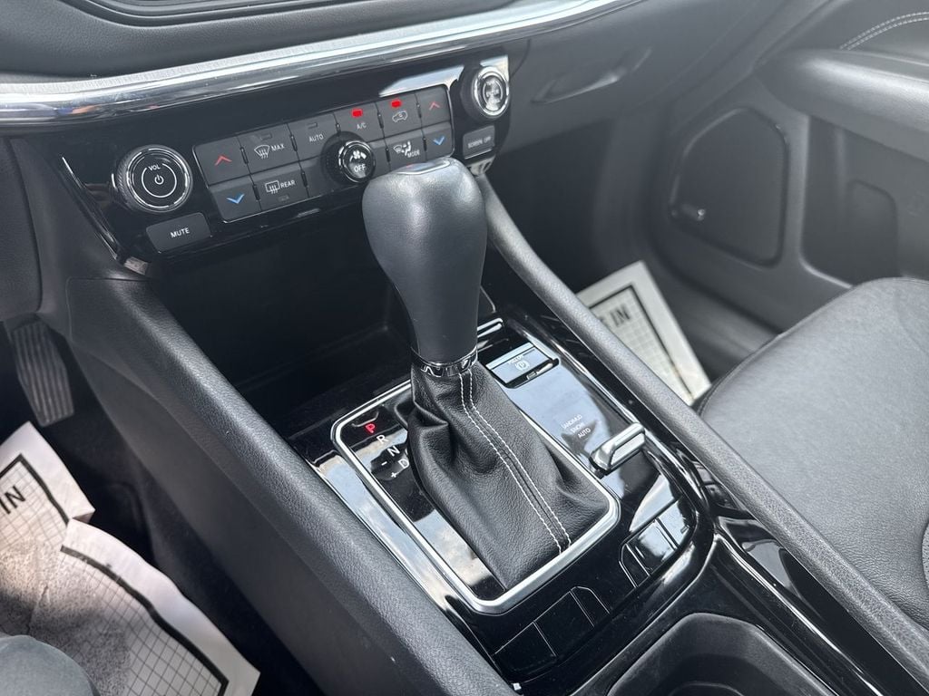 Pre-Owned 2022 Jeep Compass Limited - photo - 25