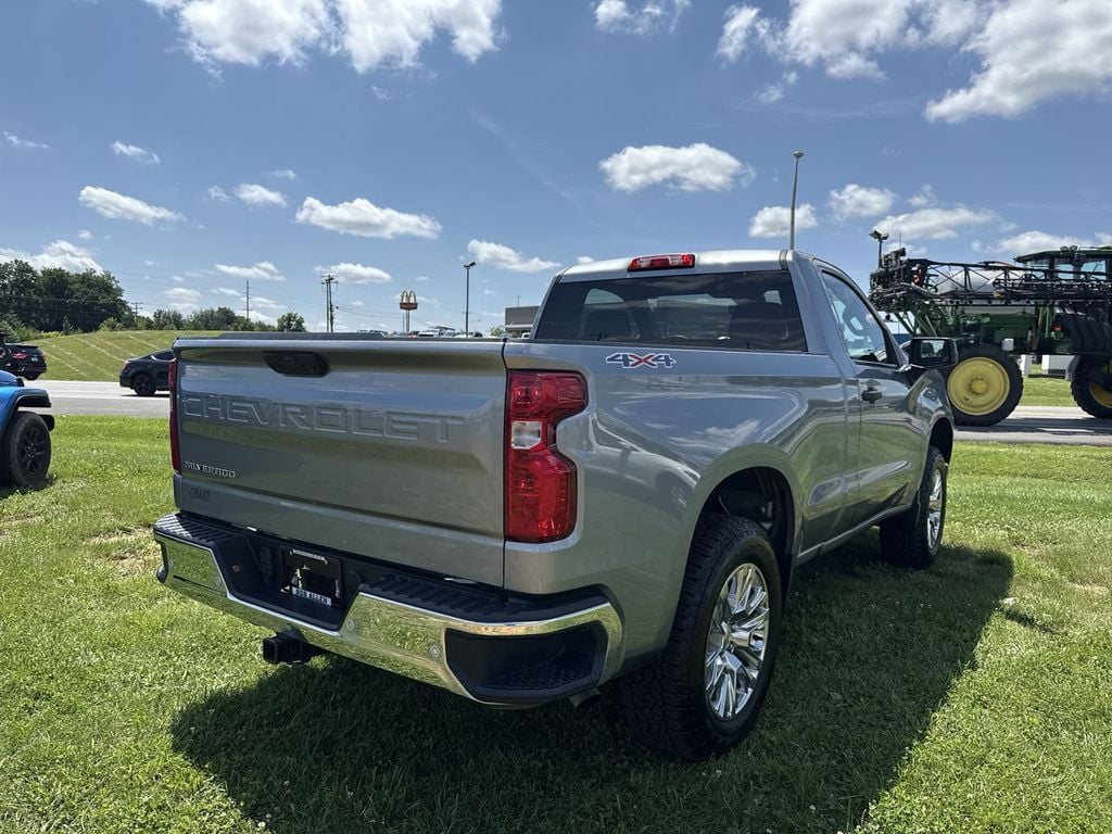 Pre-Owned 2026 Chevrolet Silverado 1500 WT - photo - 12