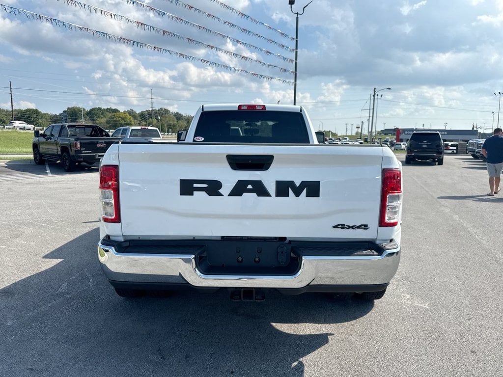 Pre-Owned 2024 Ram 3500 Tradesman - photo - 9