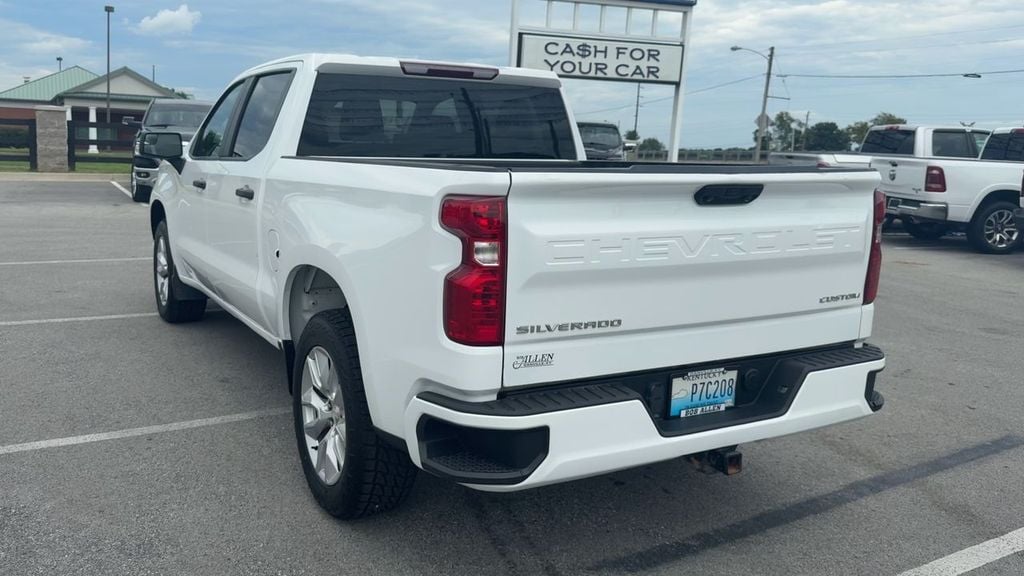 Pre-Owned 2022 Chevrolet Silverado 1500 Custom - photo - 4