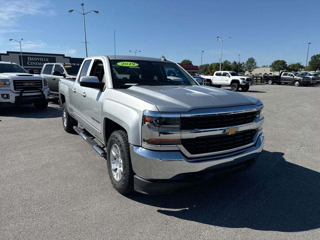 Pre-Owned 2019 Chevrolet Silverado 1500 LD LT - photo - 6