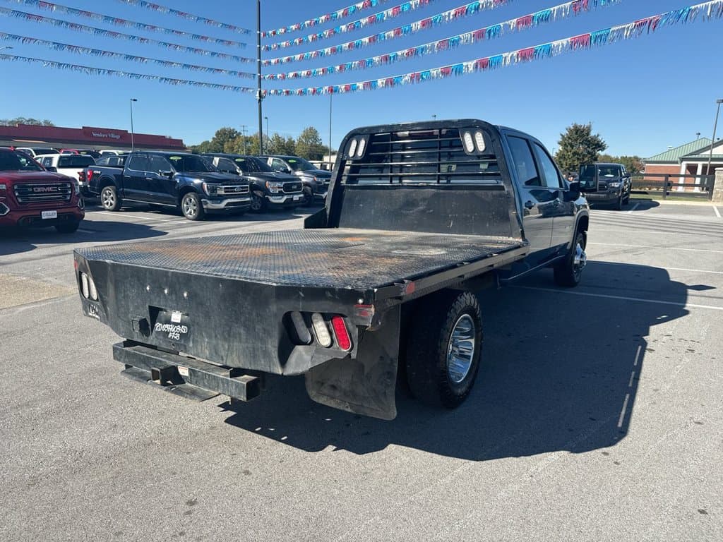 Pre-Owned 2025 Chevrolet Silverado 3500HD LT - photo - 12