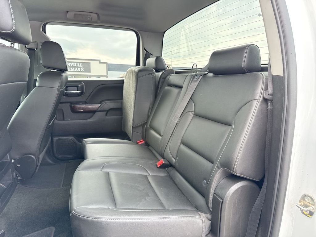 Pre-Owned 2018 GMC Sierra 3500HD SLT - photo - 10