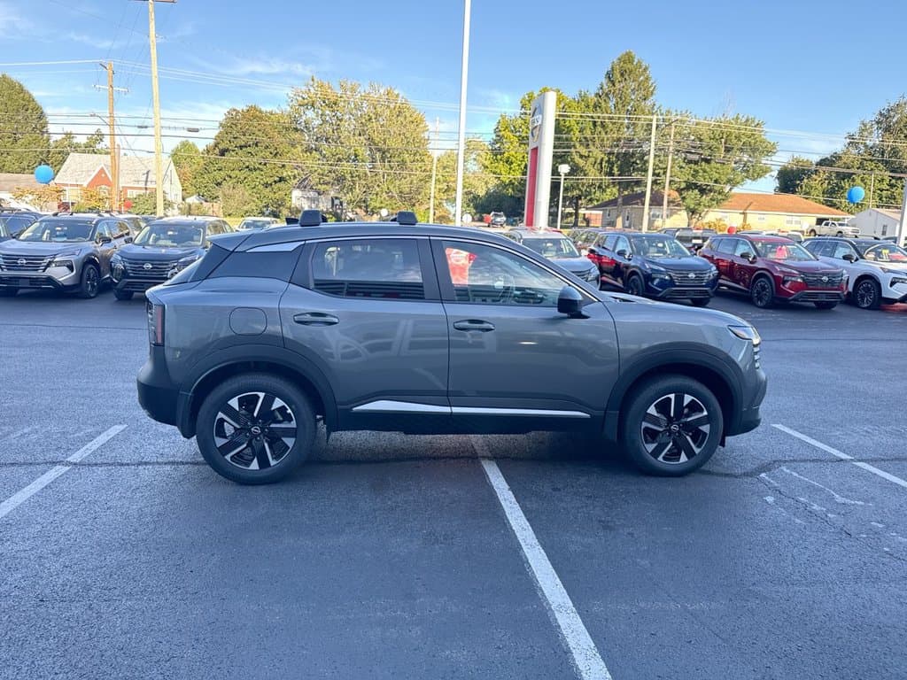 New 2027 Nissan Kicks SV - photo - 13