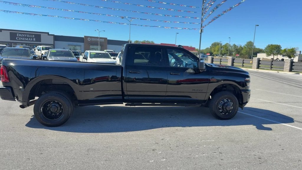 Pre-Owned 2025 Ram 3500 Laramie - photo - 6