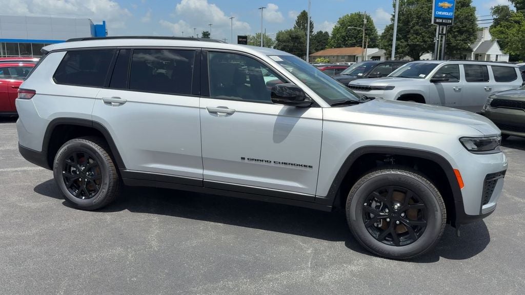 New 2026 Jeep Grand Cherokee L Altitude - photo - 7