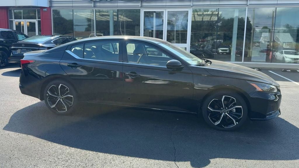 New 2026 Nissan Altima 2.5 SR - photo - 7