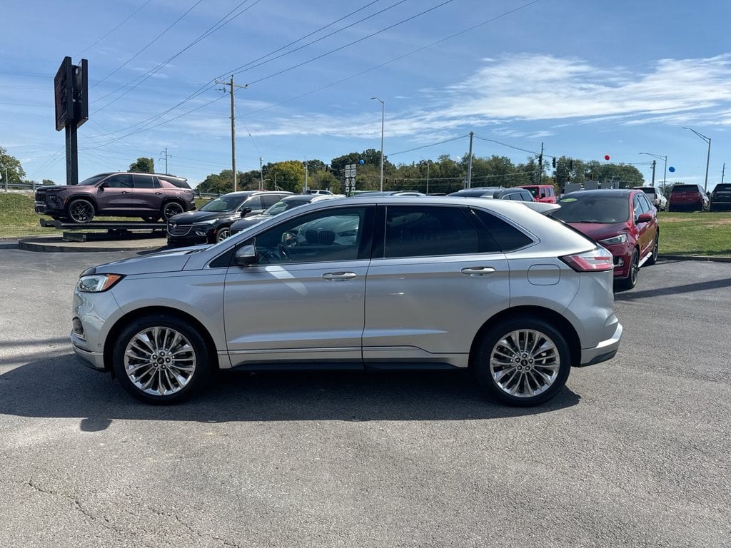 Pre-Owned 2020 Ford Edge Titanium - photo - 2