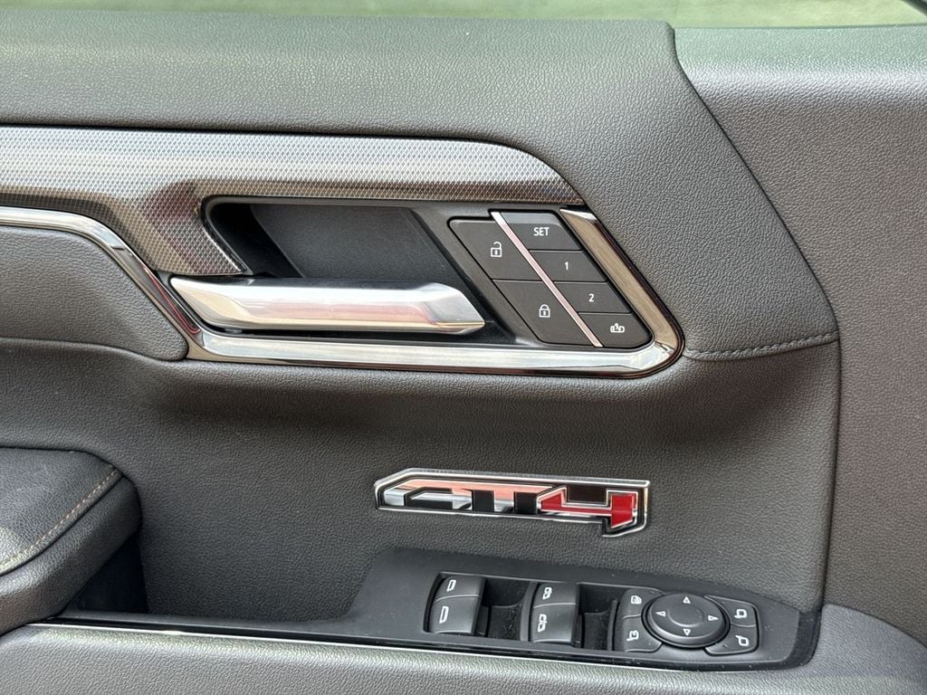 Pre-Owned 2025 GMC Sierra 1500 AT4 - photo - 19