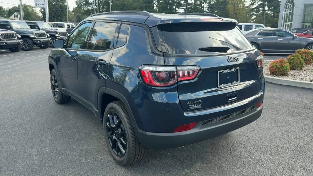 New 2026 Jeep Compass Latitude - photo - 4