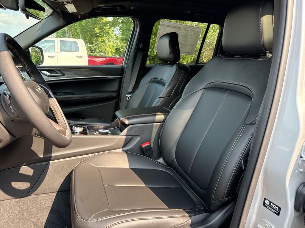 New 2026 Jeep Grand Cherokee - photo - 21